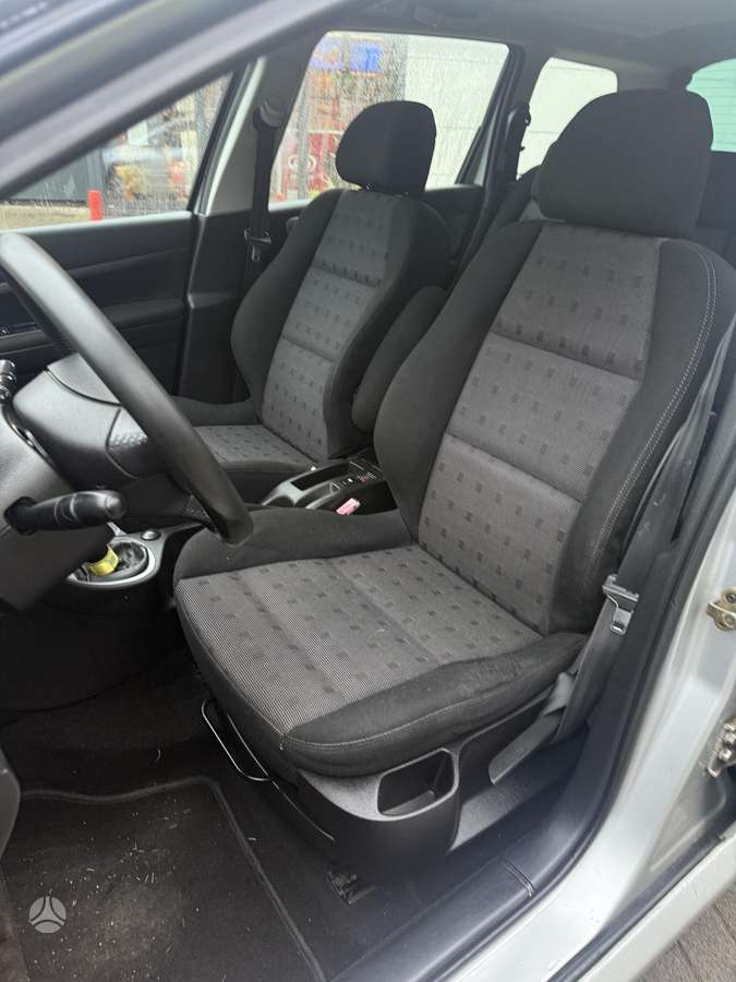 Peugeot 307 2004 — photo 7