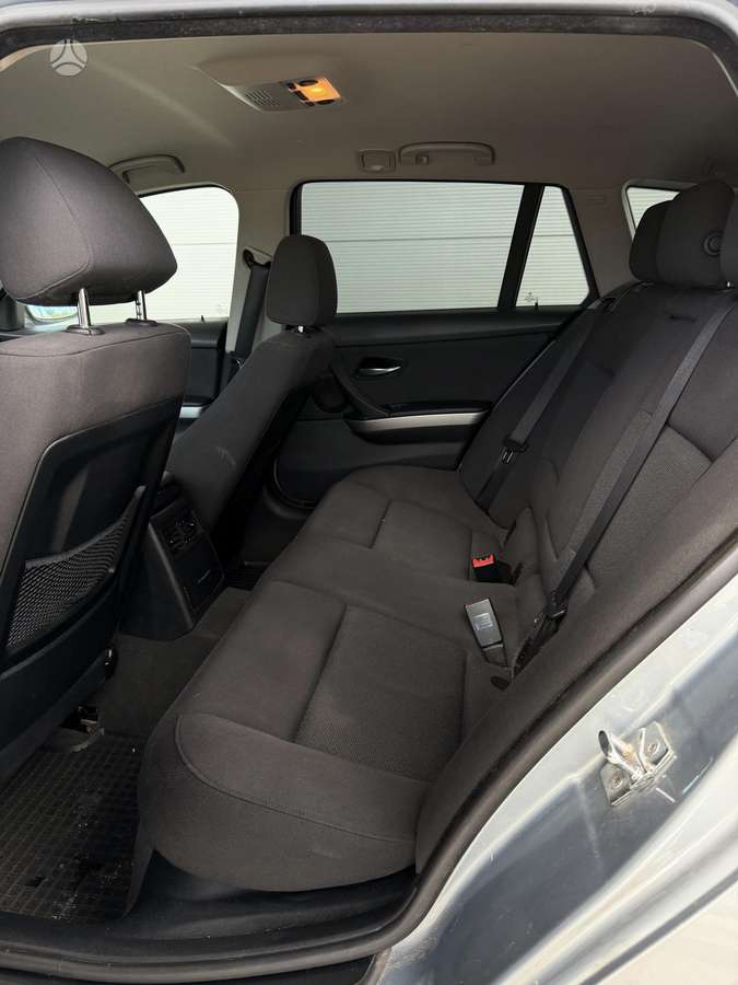 BMW 330 2007 — photo 10