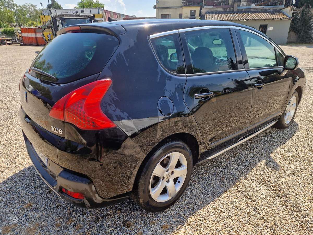 Peugeot 3008 2010 — photo 5