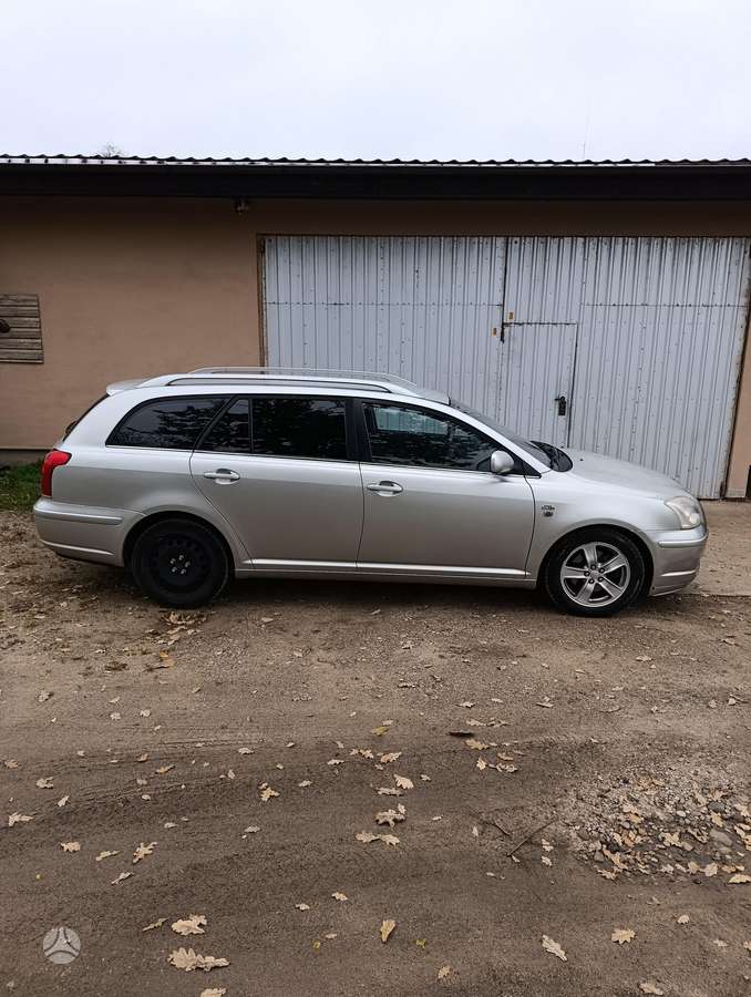 Toyota Avensis 2005 — photo 8