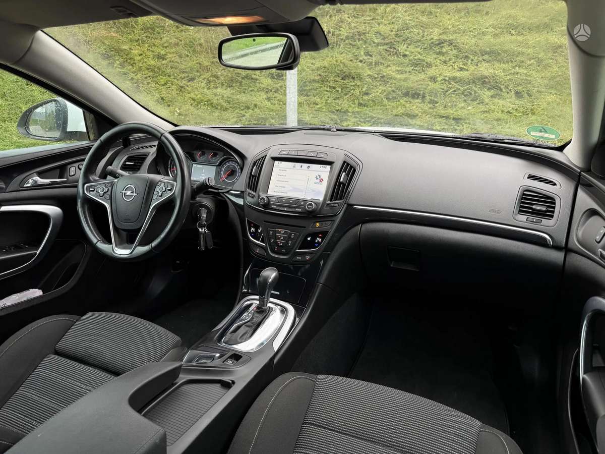 Opel Insignia 2014 — photo 10