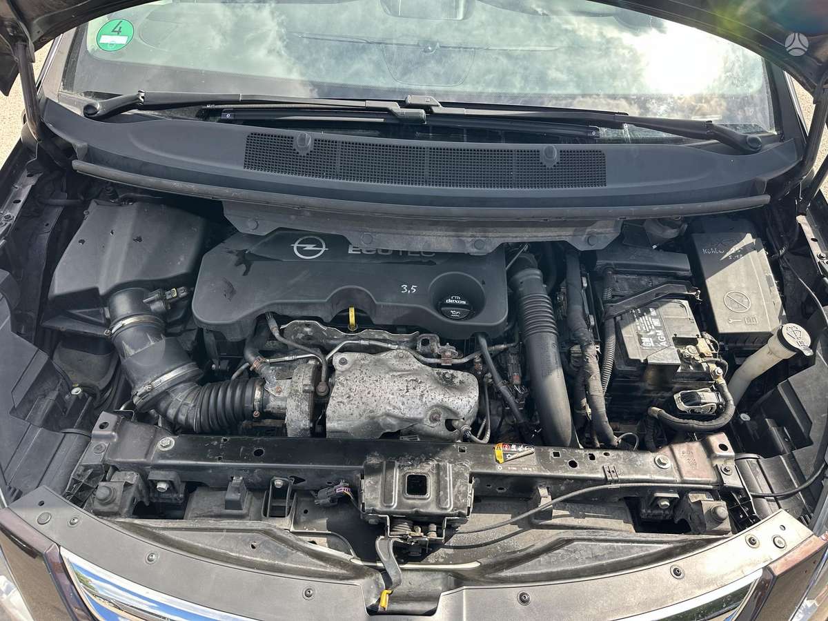Opel Zafira 2015 — photo 11