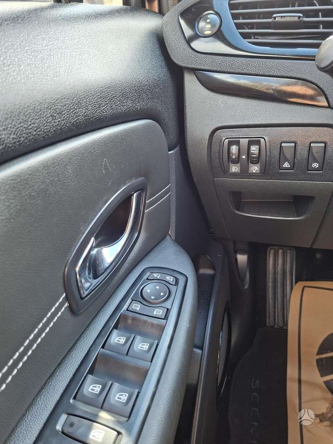 Renault Grand 2012 — photo 10