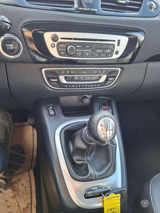 Renault Grand 2012 — photo 11