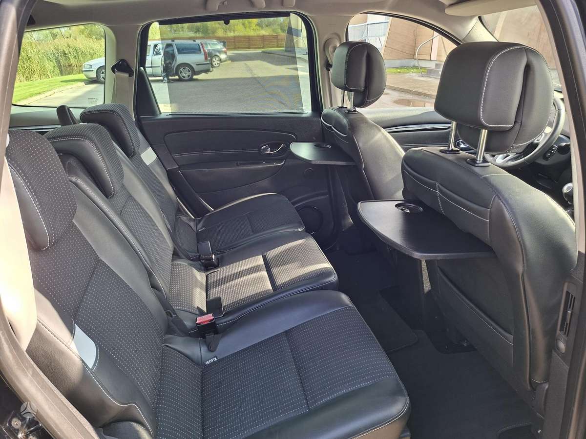 Renault Grand 2012 — photo 16