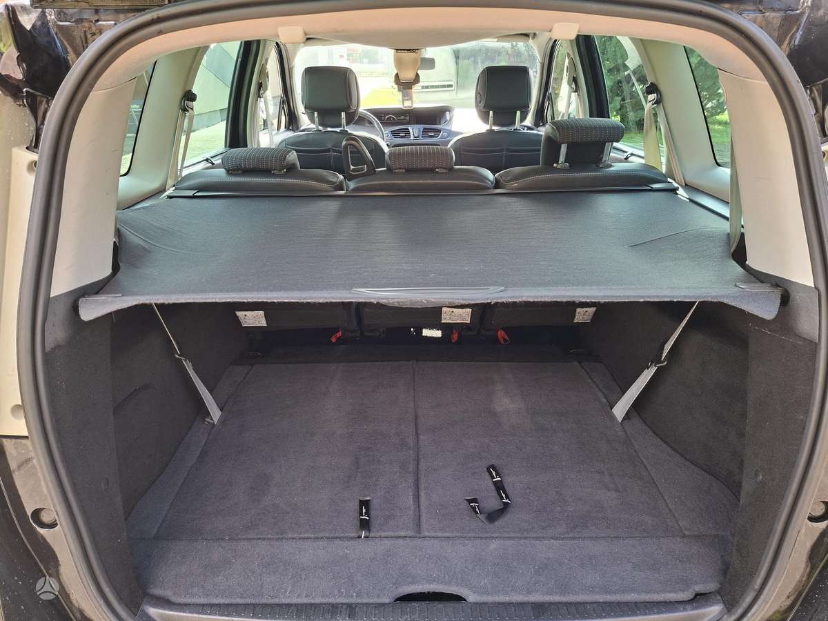 Renault Grand 2012 — photo 17