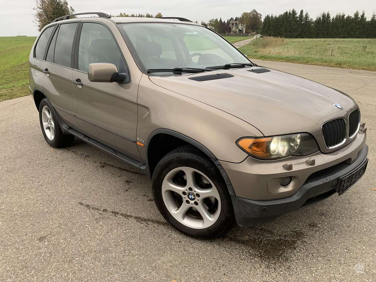 BMW X5 2004 — вигляд ззаду