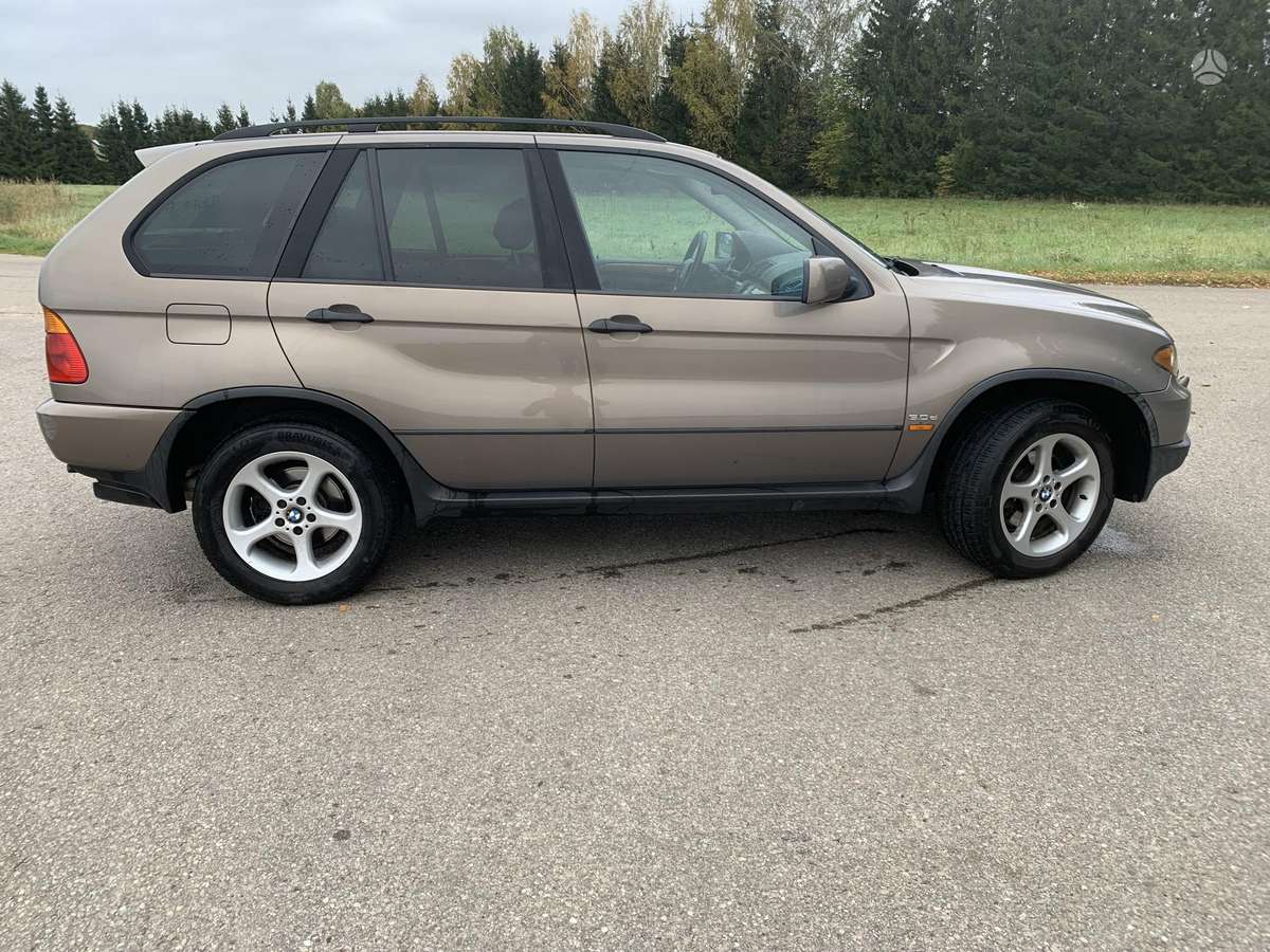 BMW X5 2004 — двигун 3000 cm³, 218 HP (160kW)