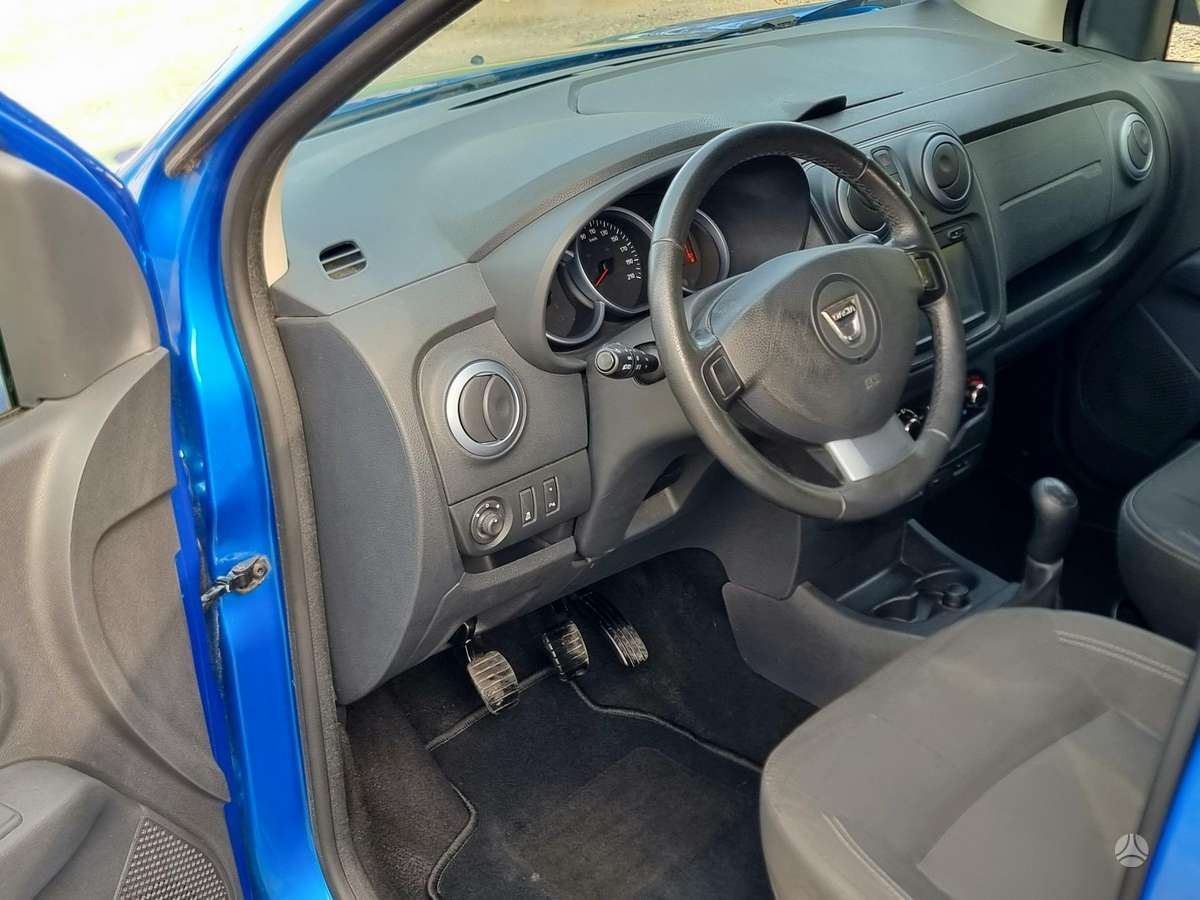Dacia Lodgy 2015 — photo 10