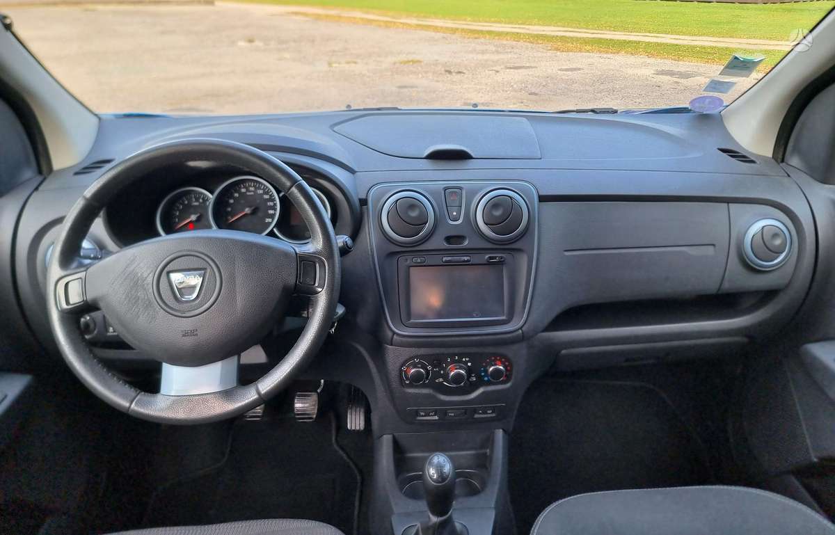 Dacia Lodgy 2015 — photo 11