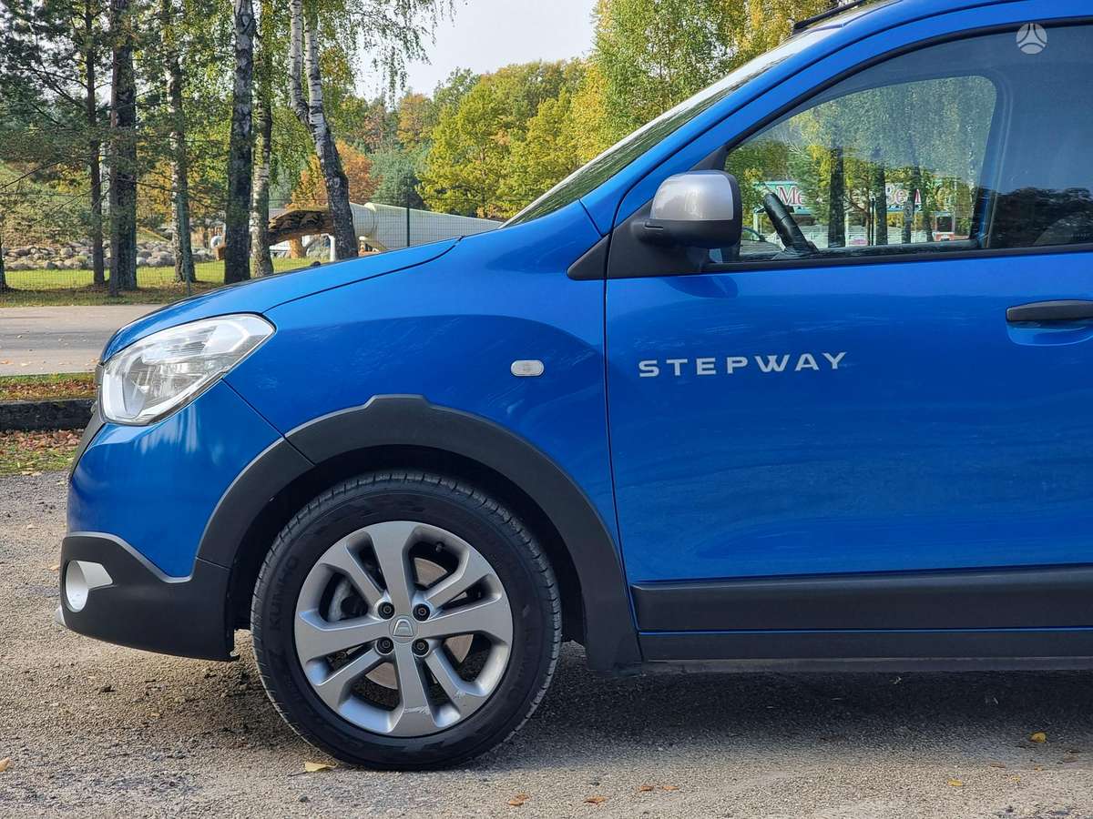 Dacia Lodgy 2015 — photo 9