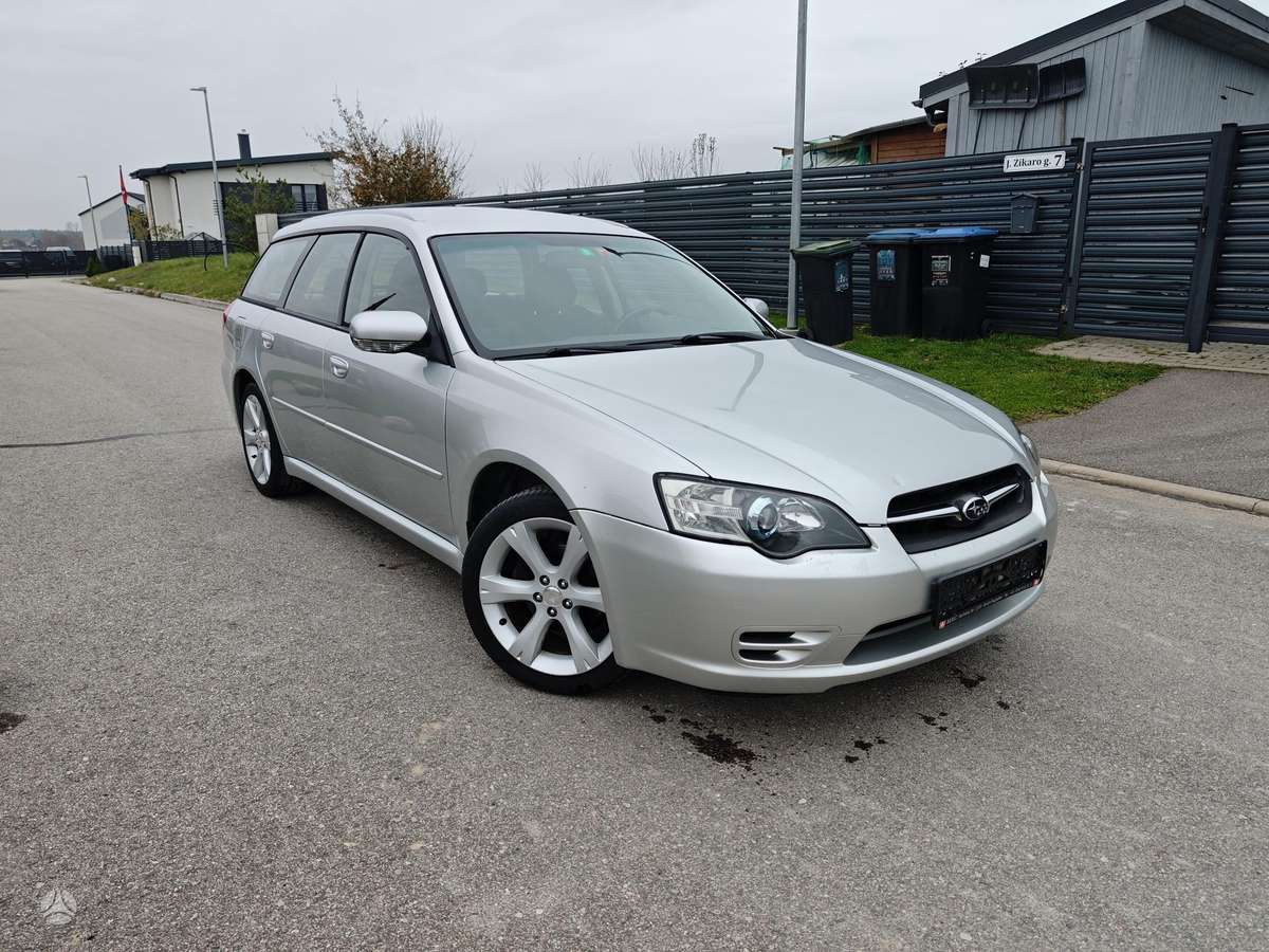 Subaru Legacy, 2005