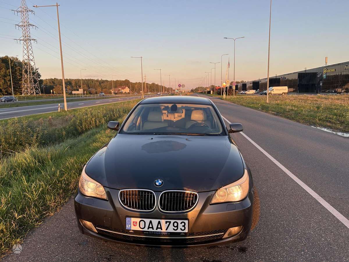 BMW 530 2008 — photo 7