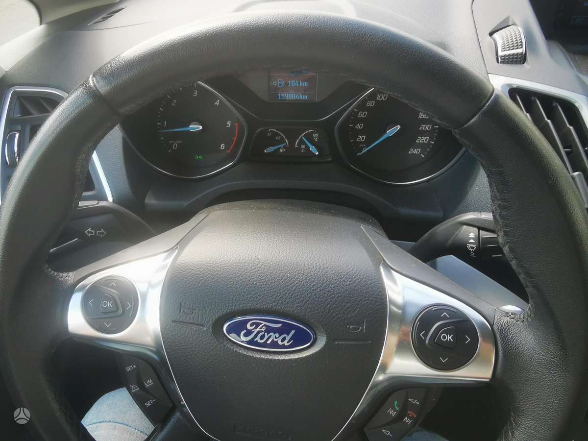 Ford Grand 2011 — photo 18