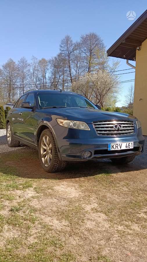 Infiniti FX35, 2005