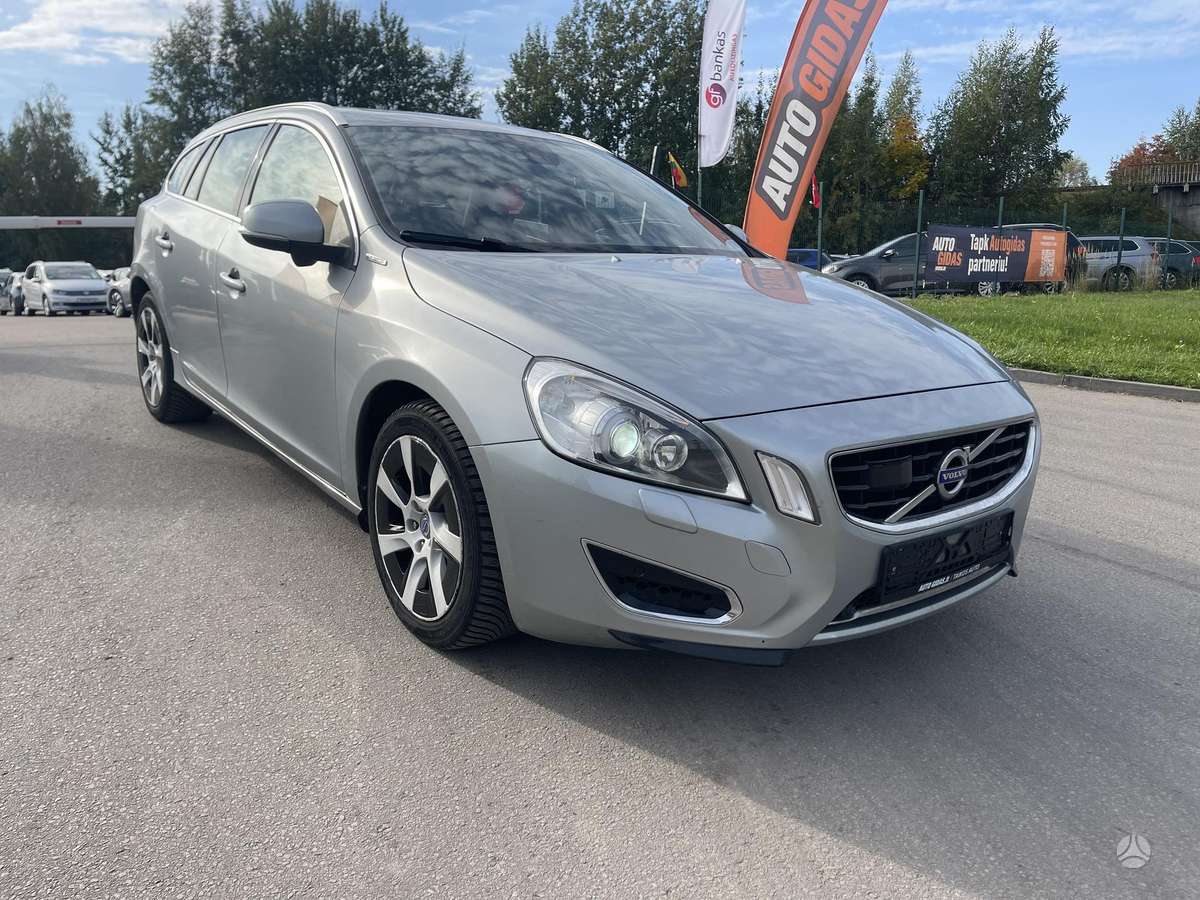 Volvo V60 2013 — photo 5