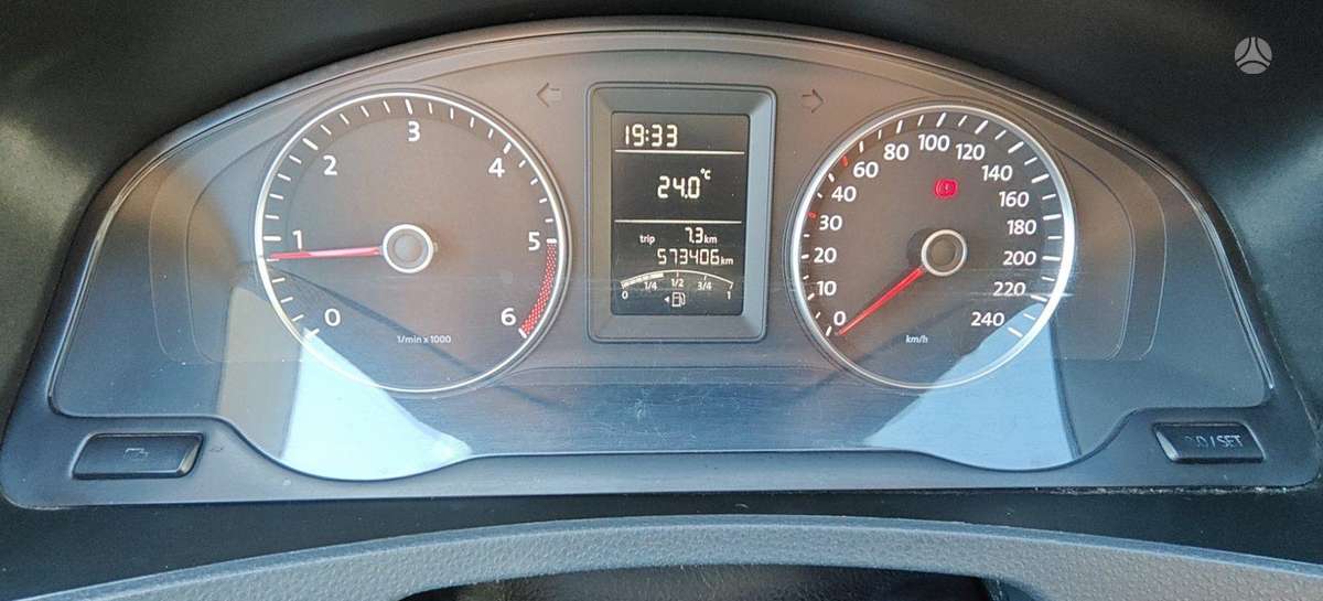 Volkswagen Transporter 2010 — photo 14