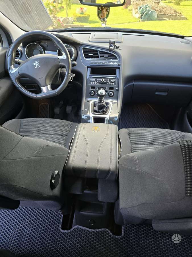 Peugeot 5008 2015 — photo 14