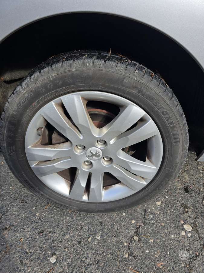 Peugeot 5008 2015 — photo 20