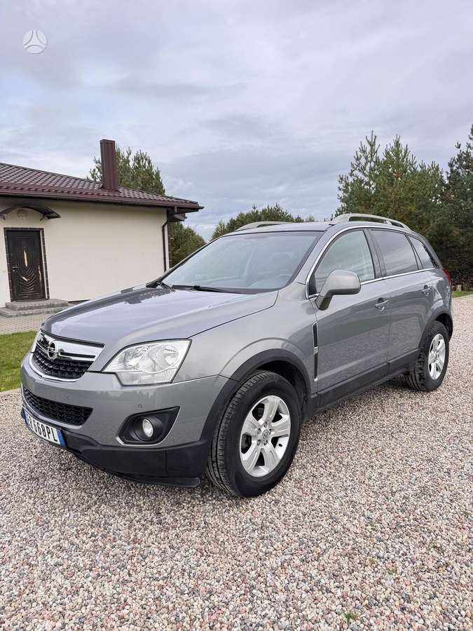 Opel Antara 2013 — вигляд ззаду