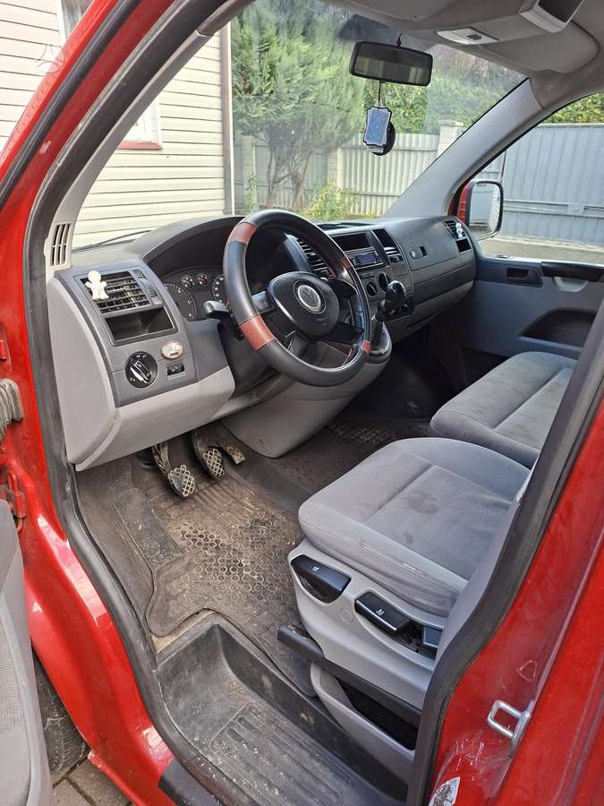 Volkswagen Transporter 2006 — photo 9