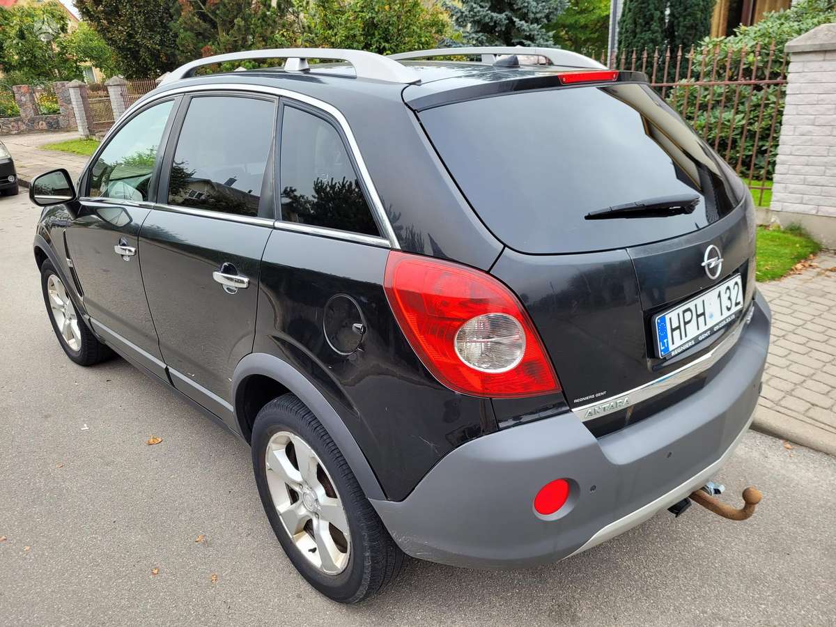 Opel Antara 2008 — салон