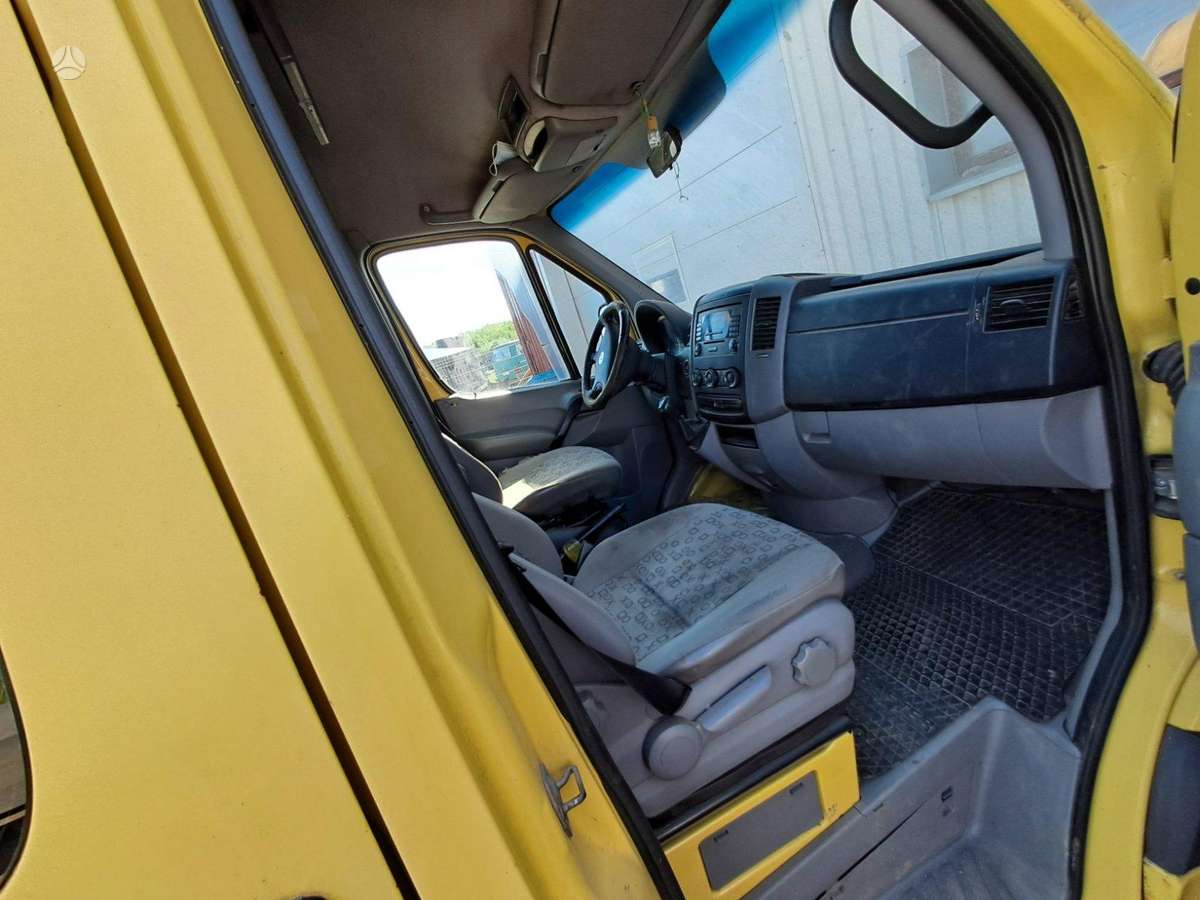 Volkswagen Crafter 2007 — engine 2461 cm³, 136 HP (100kW)