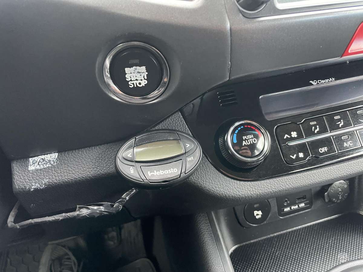 Kia Sportage 2010 — photo 16