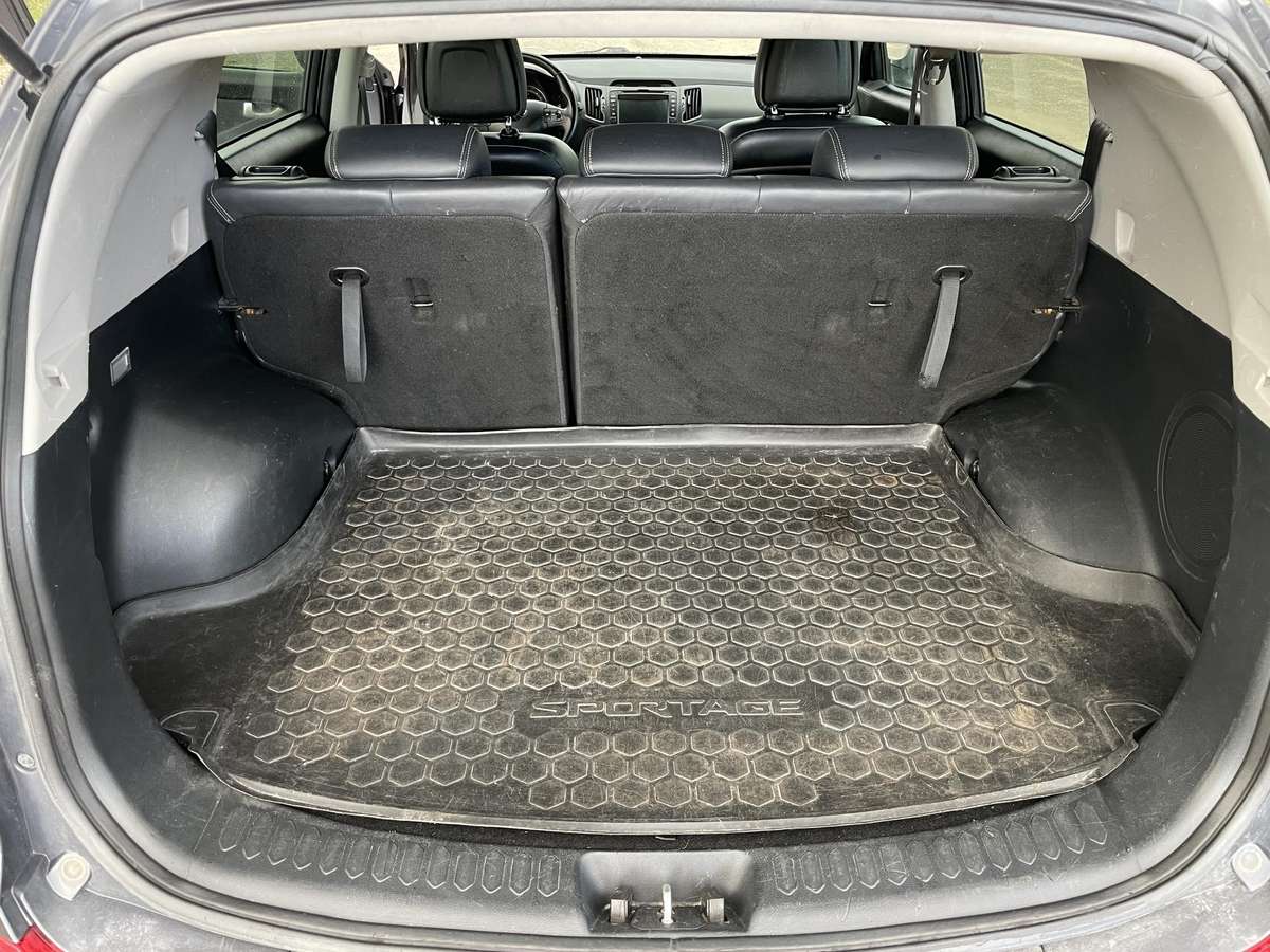 Kia Sportage 2010 — photo 18