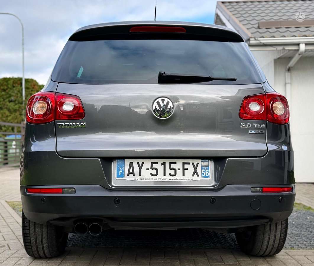 Volkswagen Tiguan 2011 — photo 10