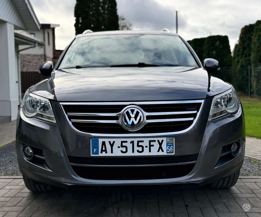 Volkswagen Tiguan 2011 — photo 12