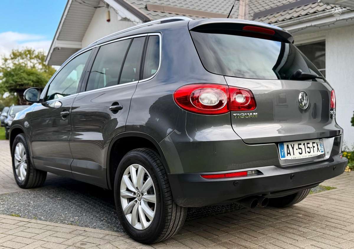 Volkswagen Tiguan 2011 — photo 6