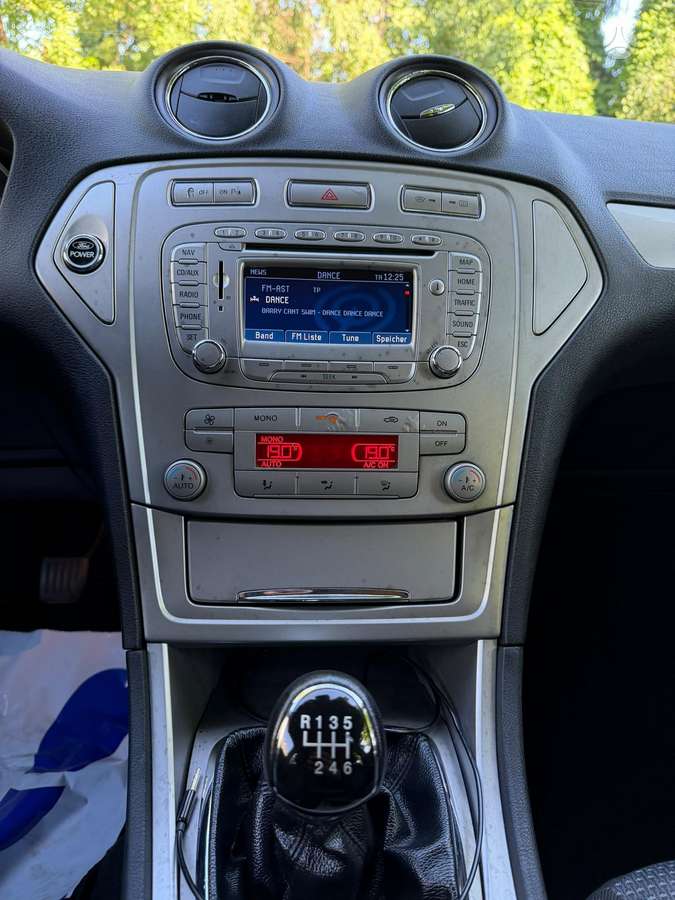 Ford Mondeo 2007 — photo 32
