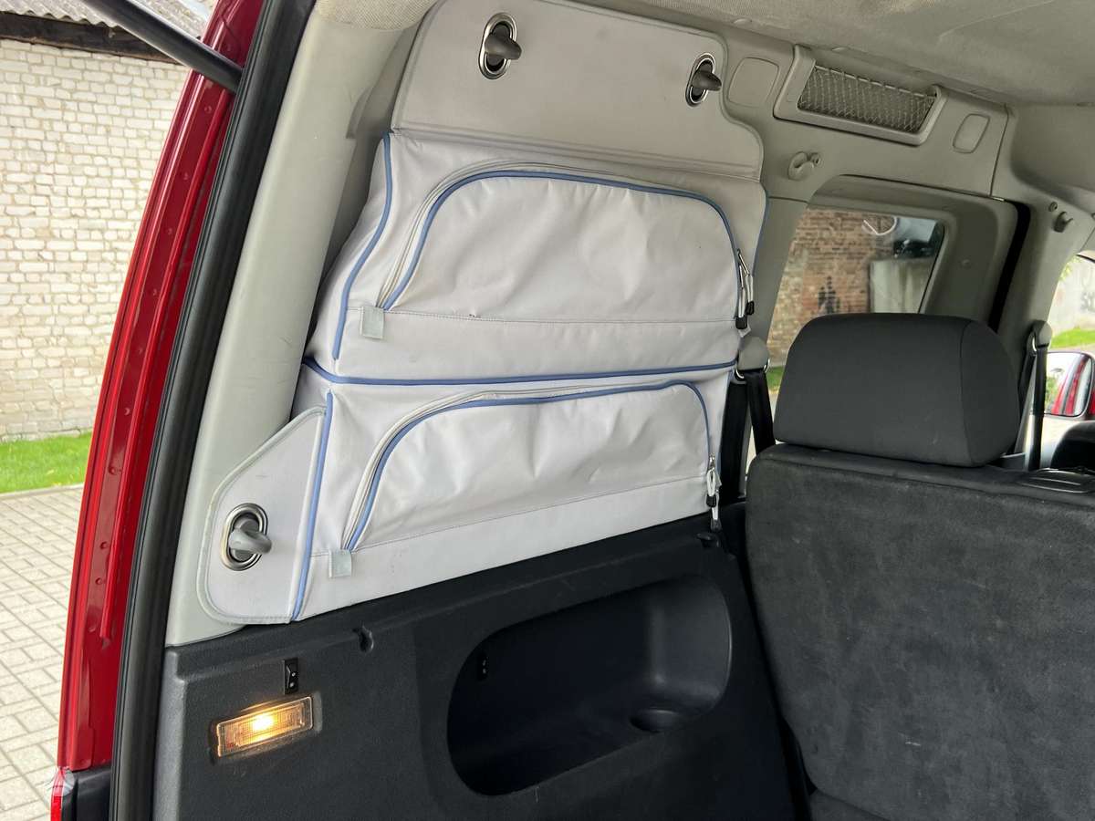 Volkswagen Caddy 2011 — photo 28
