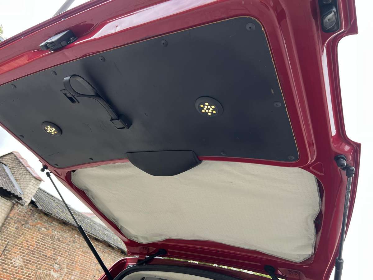 Volkswagen Caddy 2011 — photo 30
