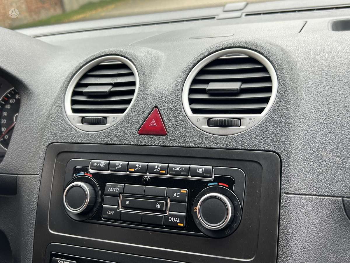 Volkswagen Caddy 2011 — photo 40