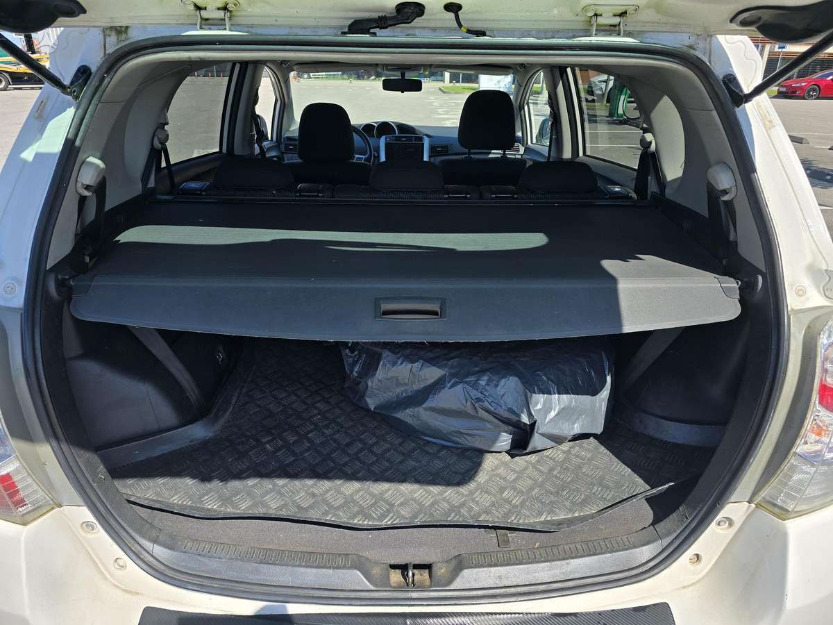 Toyota Verso 2012 — photo 9