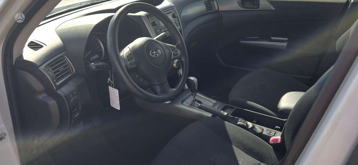 Subaru Forester 2011 — photo 11