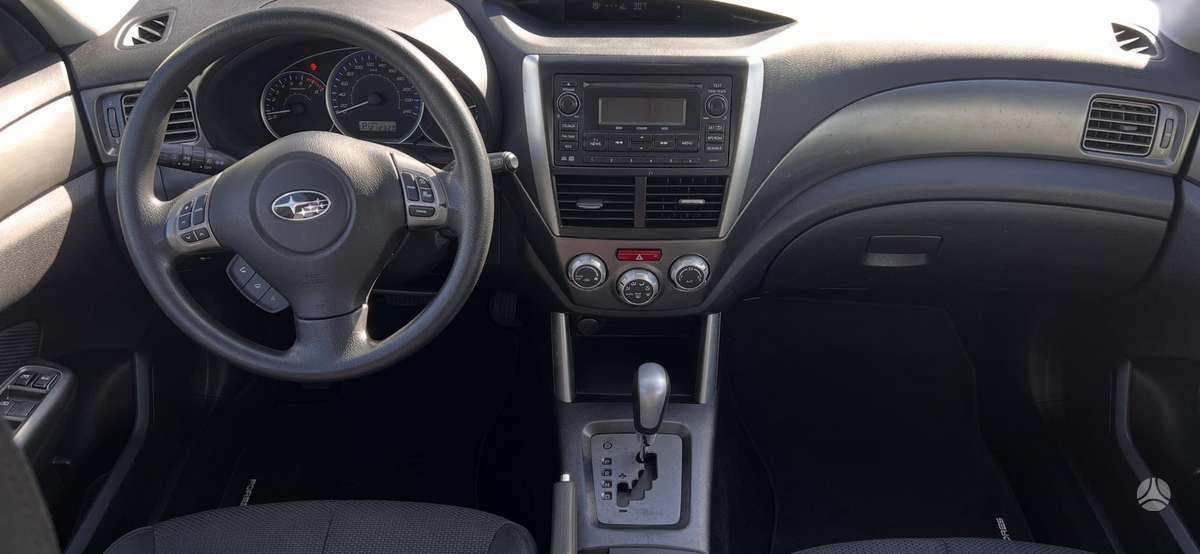Subaru Forester 2011 — photo 12