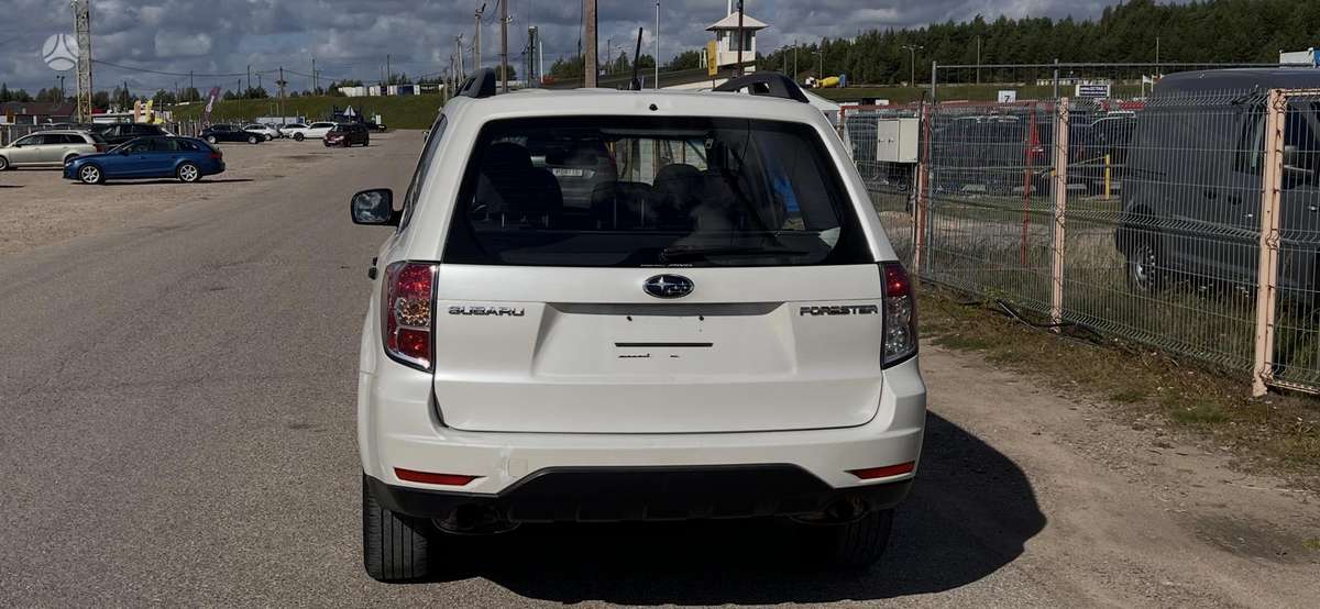 Subaru Forester 2011 — engine 1995 cm³, 150 HP (110kW)