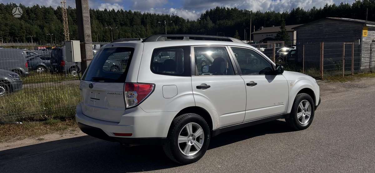 Subaru Forester 2011 — photo 5