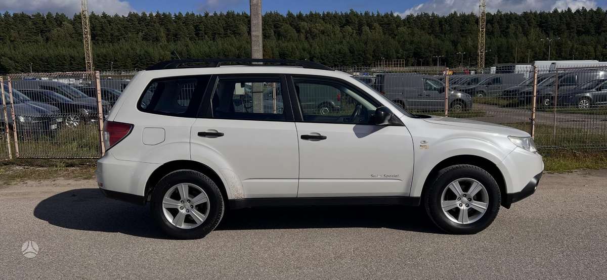 Subaru Forester 2011 — photo 6