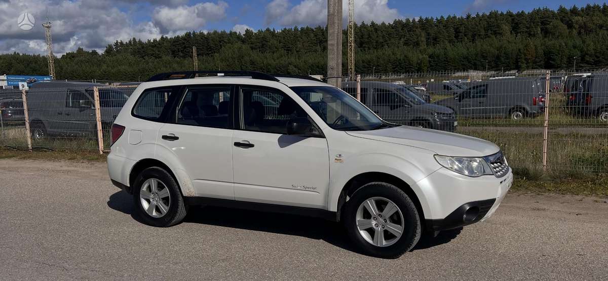 Subaru Forester 2011 — photo 7