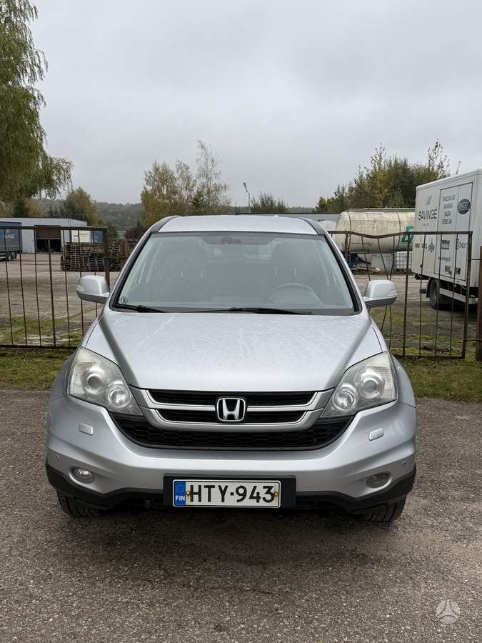 Honda CR-V 2010 — салон