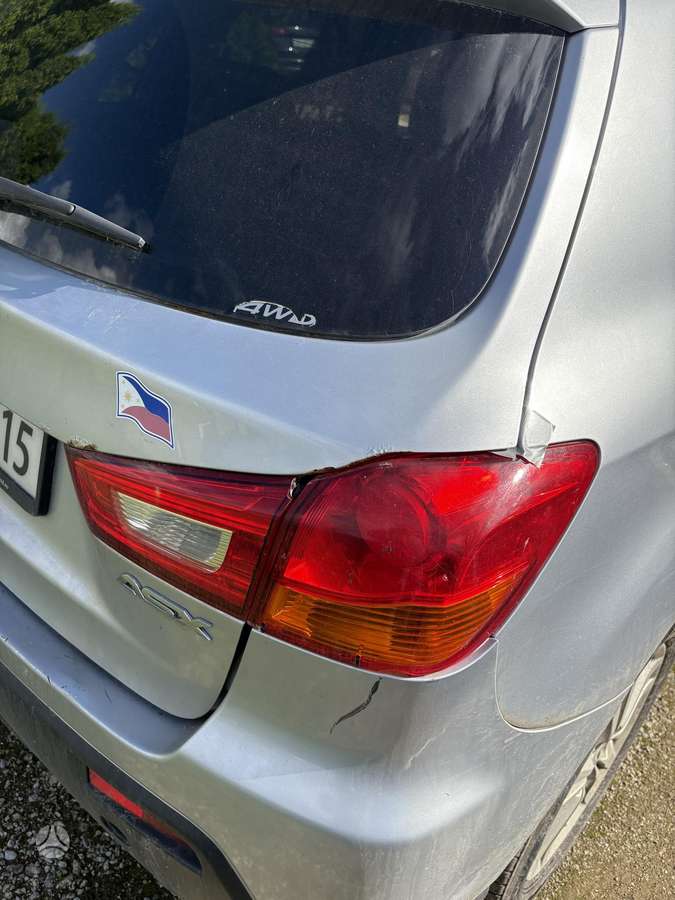 Mitsubishi ASX 2011 — photo 9