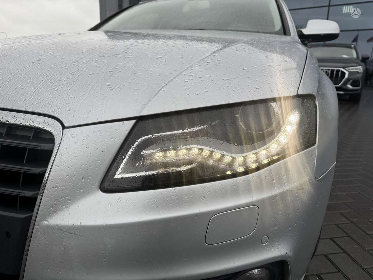 Audi A4 2010 — фото 11