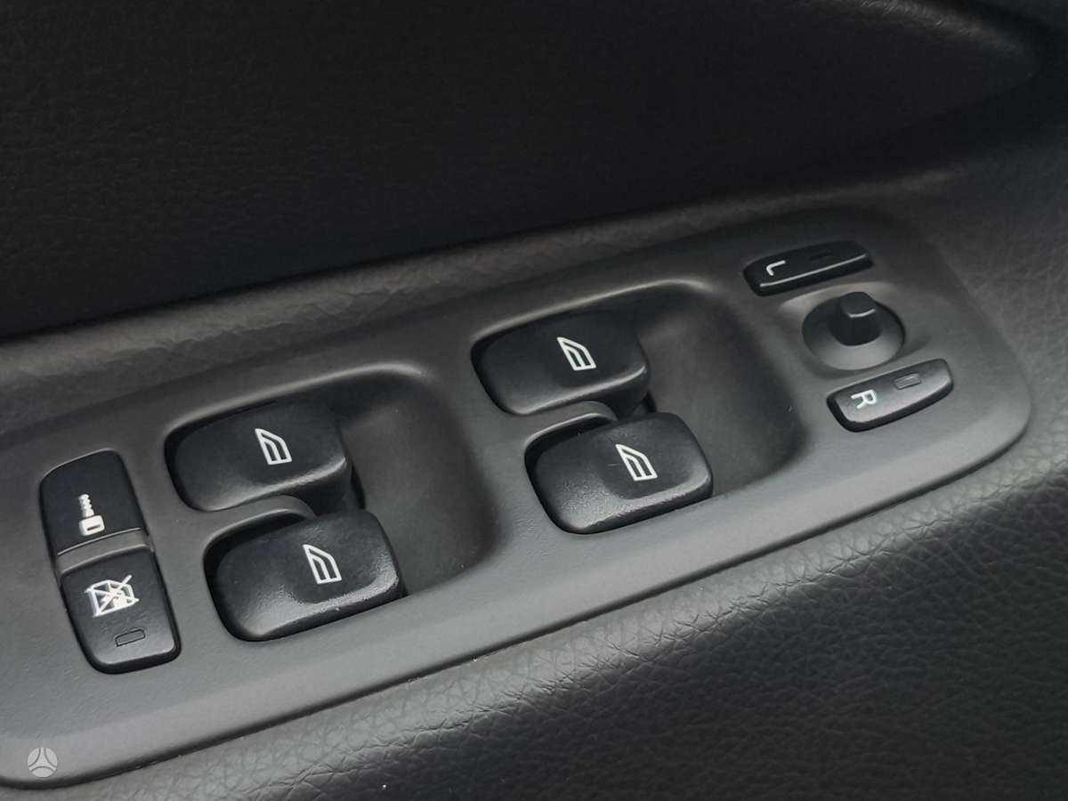 Volvo XC90 2008 — photo 13
