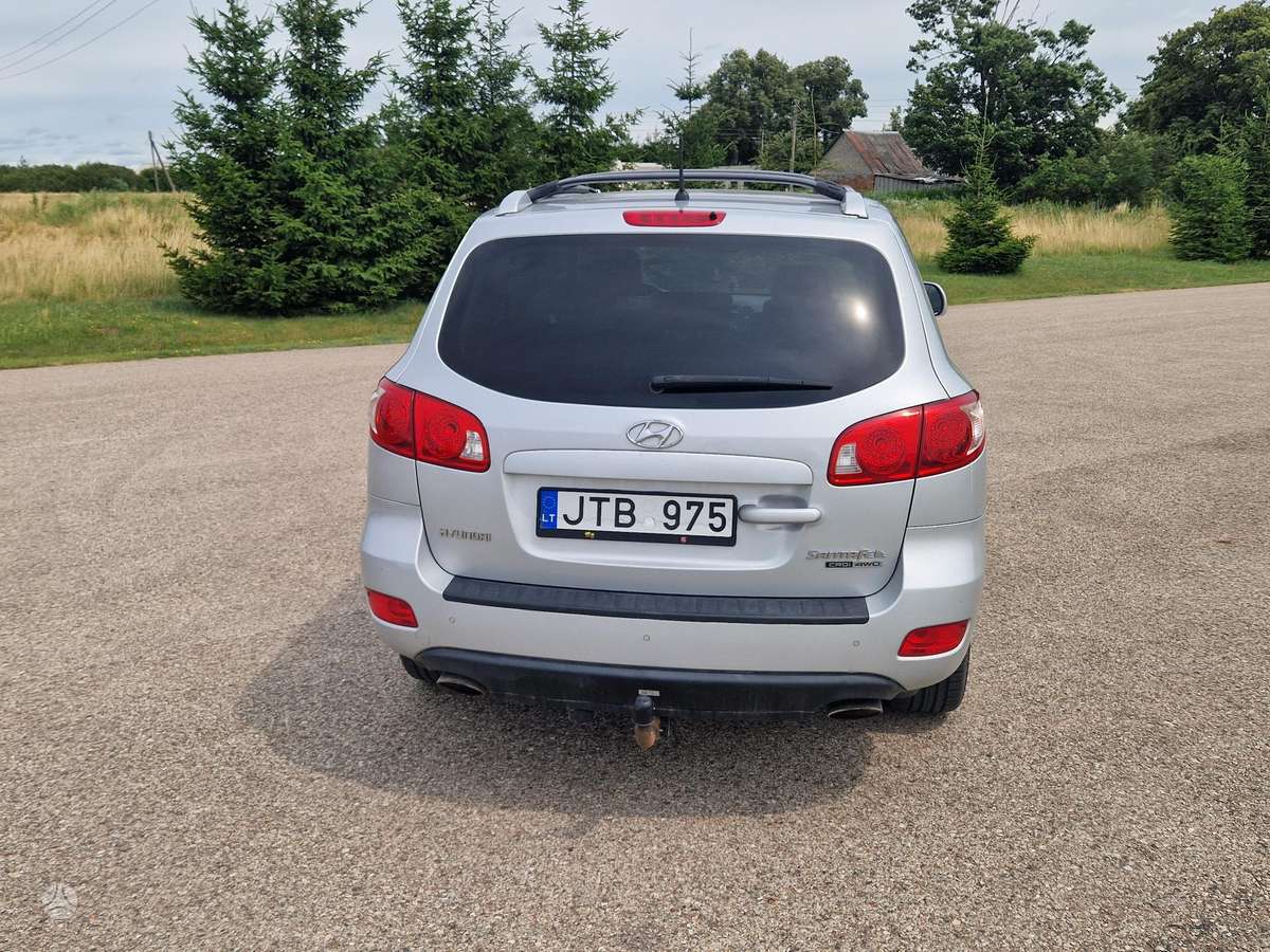 Hyundai Santa 2009 — салон