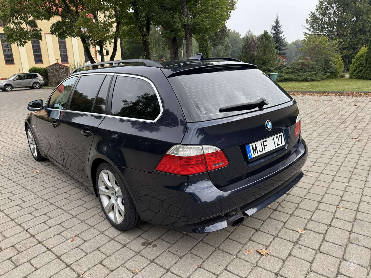 BMW 520 2010 — engine 1995 cm³, 163 HP (120kW)