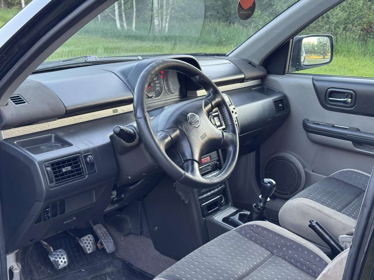 Nissan X-Trail 2005 — photo 11
